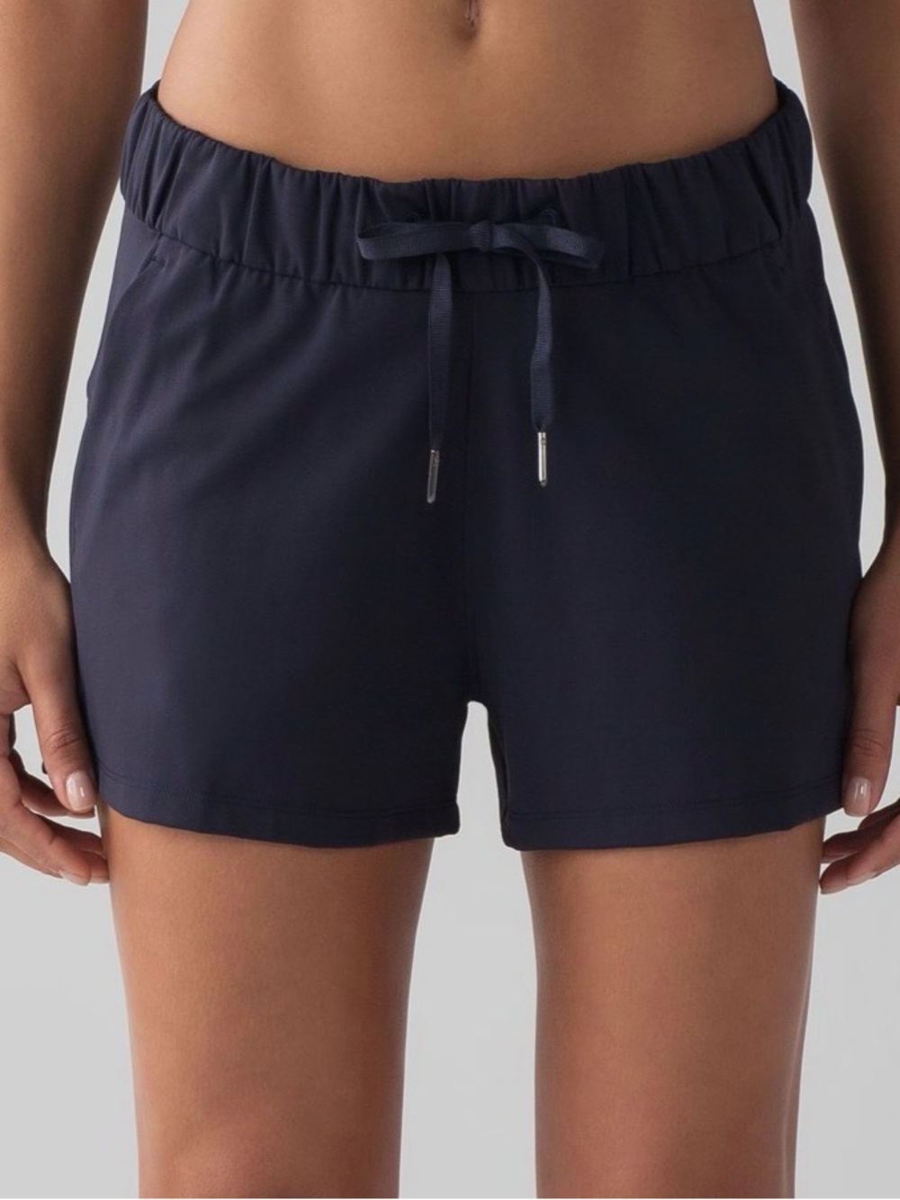 Lululemon On The Fly Short 2.5” in Navy